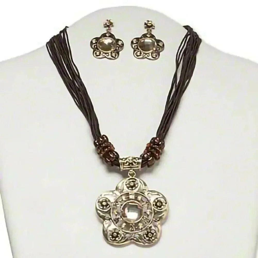 Edgy Flower Shaped Necklace Earrings Set Antiqued Gold Brown